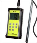 TPI -575  轉(zhuǎn)輪/熱線式兩用風(fēng)速儀,雙數(shù)字LCD.測量：風(fēng)速：m/s，Km/h，ft/min，Knots，mile/s.溫度：℃，℉.量程：熱線風(fēng)速：0.2~20m/s.傳感器：玻璃珠熱敏電阻.轉(zhuǎn)輪風(fēng)速:0.4~25m/s.傳感器：低阻力滾珠軸承風(fēng)扇.溫度：-20~80℃
