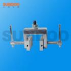 SJJ-15實驗夾具 ,適用范圍：木塊、玻璃、皮革、紙張等片狀，塊狀物的拉力、破壞力測試。 最大負荷：5000N
 
