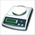 YP20001電子天平,具備多種計量單位轉(zhuǎn)換，記數(shù)功能及動物稱重功能。交直流兩用，便于攜帶和野外操作。可裝置RS232C 輸出接口。稱量范圍:0-2000g.可讀性:100mg.稱盤尺寸:ф145×178 mm.電源:交直流電兩用