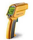 FLUKE572 紅外線測溫儀,測量溫度為-30～900℃(-25至1600 °F),D:S=60:1標準焦距,光譜響應8μm至14μm ,激光瞄準:三點同軸激光,顯示分辨率:0.1℃,精度：±0.75% 或±1℃.Fluke 572-CF型可測量非常小面積內的溫度（專業(yè)應用需要）。300mm（11.4 in）時為6mm（0.24 in）


 

