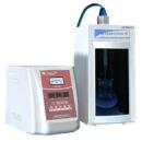 JY99-IIDN 超聲波粉碎機(jī)，工作頻率：20KHz。超聲功率：400-1800W可調(diào)。 隨機(jī)變幅桿：Φ20?？蛇x配變幅桿：Φ25、Φ28。破碎容量：550-1200ml。溫度保護(hù):樣品溫度至50℃ 占空比: 0.1-99.9%
