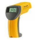 Fluke 63 紅外溫度計(jì) 高分辨率光學(xué)技術(shù) 高準(zhǔn)確度： 1 % ；可重復(fù)性: 0.5 % 最大值溫度顯示 激光瞄準(zhǔn) 背光顯示 溫度測(cè)量范圍擴(kuò)展至 535 °C (999 °F)