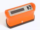 Elcometer 407 統(tǒng)計(jì)型光澤度儀有20°，60°和85°三種角度測量。使用內(nèi)置式記憶儲存讀數(shù).通過向被測物體發(fā)射一定角度的持續(xù)光線束，監(jiān)測反射的光線來測量光澤度。不同的表面需要不同的反射角度. 

