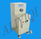 儀器特點： 
? 儀器穩(wěn)定性好，移動方便，適合室內(nèi)任意地方測試使用。
? 電動加載，無級調(diào)速，齒輪傳動平穩(wěn)，結(jié)構(gòu)緊湊，操作簡單穩(wěn)定。
? 儀器標準配置的三爪卡盤，可實現(xiàn)0～80mm被測物的方便、快速、準確裝夾。 
? 外型尺寸： 長×寬×高：400mm×520mm×1040mm。
? 工作空間： 長×寬：400mm×120mm。 ? 額定負荷：50N.m。