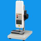 說明： 
AAJ按鍵專用負荷測試臺，專為按鍵專用測力計配備，用于按鍵按鈕的按壓力負荷測試，具有高精度、易操作、快速復(fù)位等優(yōu)點。本機架使用方便，可安放在各種工作臺面上使用。
