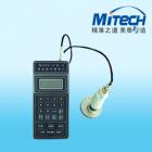 技術參數(shù)：
示值范圍：HRC15-70/HB100-550/HV100-999
顯示精度：洛氏硬度顯示時，全量程內(nèi)顯示精度0.1
示值精度：±1洛氏C硬度單位
壓頭規(guī)格：136 金剛石角錐體
接觸壓力：均勻的接觸壓力12N±1N
使用電源：AC220V±10%/DC5V
外形尺寸：185×85×42MM
儀器重量：300G
工作環(huán)境溫度：0~50度
