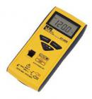 產(chǎn)品特點
 
? 真有效值測量
? 測量精度：3 1/2位
? 自動/手動量程
? 體積：125mm×60mm×24mm，手機大小
? 重量：110g
? 過載保護：測電壓：600V（AC/DC）、測電阻：450V（AC/DC）
? 機身內(nèi)置表筆
